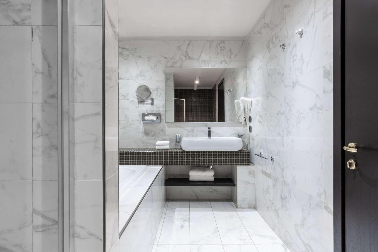 Radisson Blu Hotel NʼDjamena מראה חיצוני תמונה
