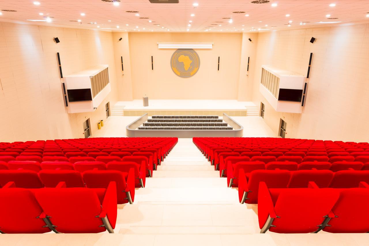 Radisson Blu Hotel NʼDjamena מראה חיצוני תמונה