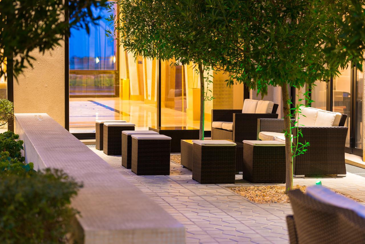 Radisson Blu Hotel NʼDjamena מראה חיצוני תמונה
