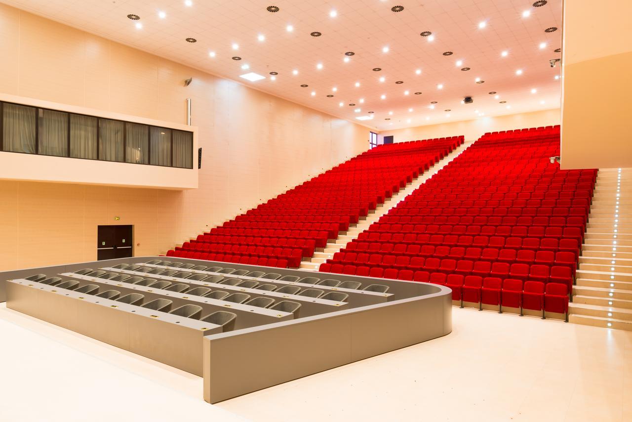Radisson Blu Hotel NʼDjamena מראה חיצוני תמונה